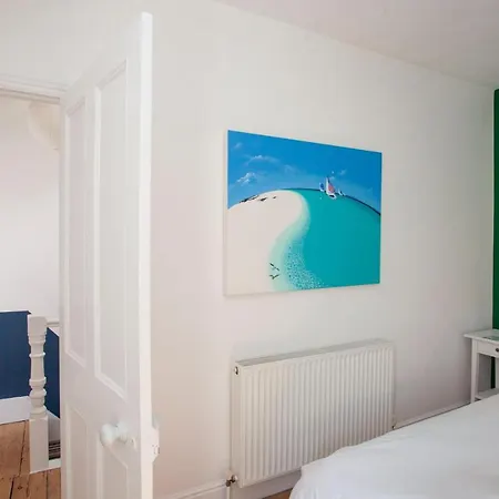 Stylish And Modern 2 Bedroom House - Bedminster Bristol