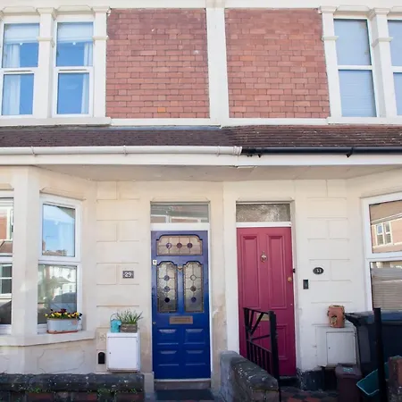 Stylish And Modern 2 Bedroom House - Bedminster